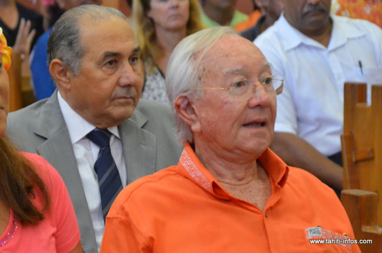 Gaston Flosse et Hubert Haddad, au palais de justice de Papeete en septembre 2012, lors du procès en correctionnelle de l'affaire dite des annuaires de l'OPT