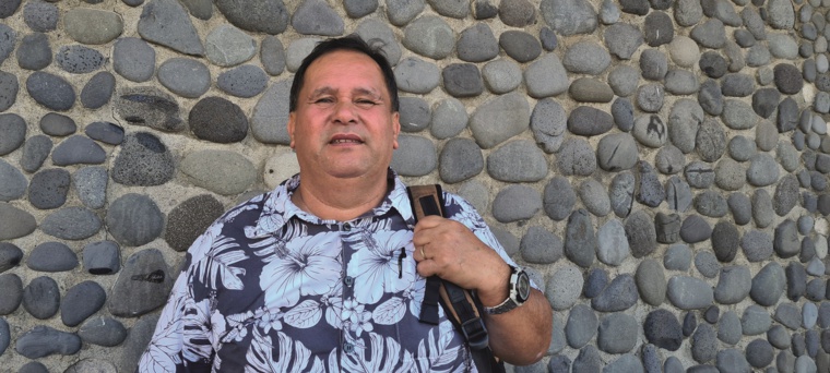 Tahiata sur la touche à l’Équipement Tahiata sur la touche à l’Équipement