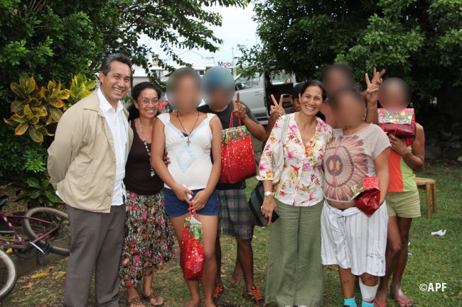 Marcel Tuihani rend visite aux SDF de Papeete