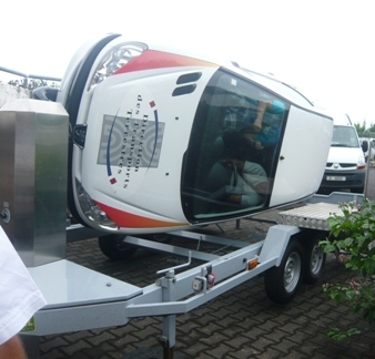 La simulation "voiture-tonneau" de la DTT.