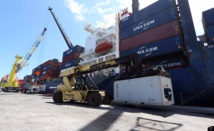 La ministre du Travail et du dialogue social visite les entreprises d’acconage La ministre du Travail et du dialogue social visite les entreprises d’acconage