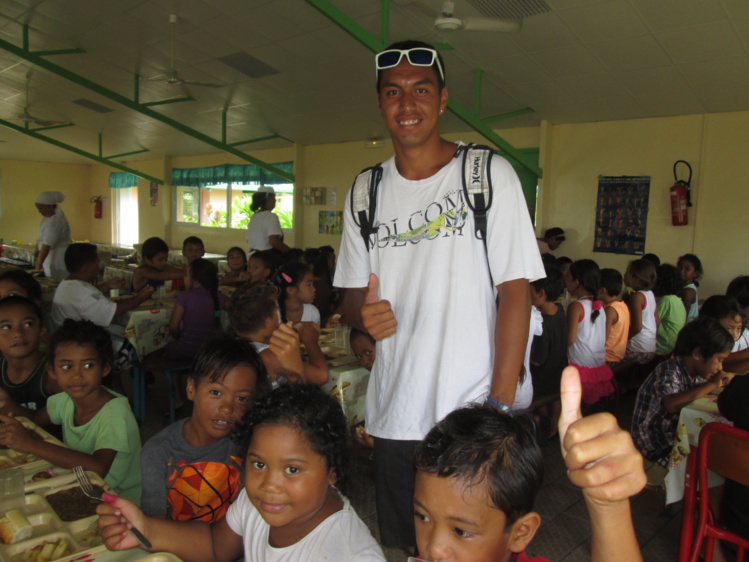 Teohi Avaepii entame son second contrat en tant qu'aide et surveillant-maternelle. Teohi Avaepii entame son second contrat en tant qu'aide et surveillant-maternelle.