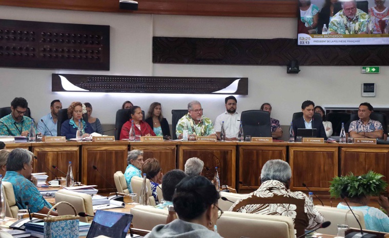 Vie chère : six mois pour convaincre Vie chère : six mois pour convaincre