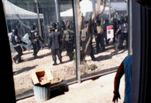 La police est intervenue ce week-end au centre de rétention de l’île papoue de Manus La police est intervenue ce week-end au centre de rétention de l’île papoue de Manus