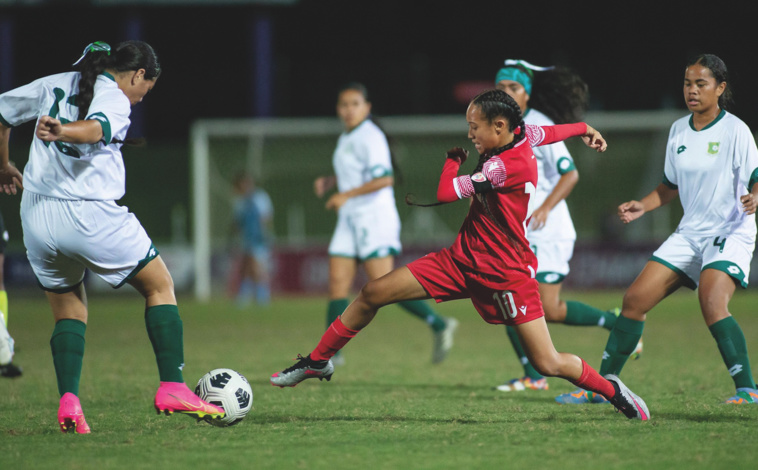 Après la blessure de Hinavainui Malfatti, Krystal Vivish a hérité samedi du brassard de capitaine des Hine Taure'a.  © OFC Media via Phototek
