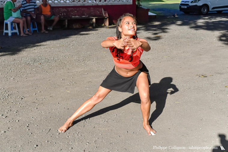 Tamarii Makemo explore le peuplement de son île Tamarii Makemo explore le peuplement de son île