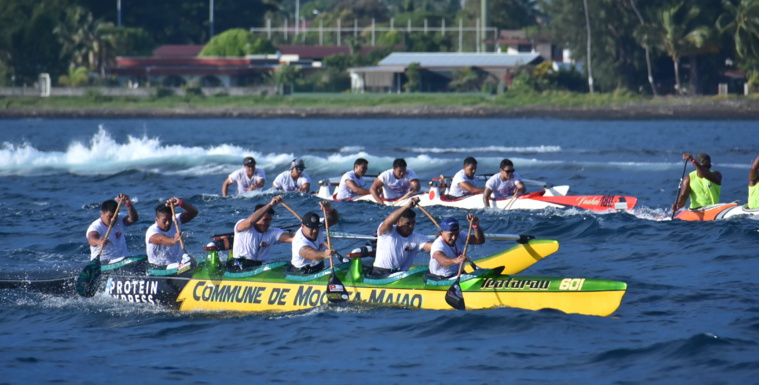 L'équipage du District va'a de Moorea au départ ce samedi du Fa'a'ati Moorea. L'équipage du District va'a de Moorea au départ ce samedi du Fa'a'ati Moorea.