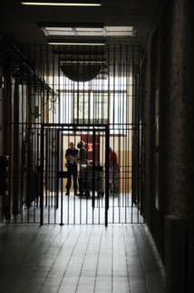 Un détenu tahitien malade meurt en prison en métropole Un détenu tahitien malade meurt en prison en métropole