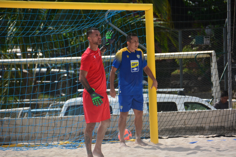 Deux vice-champions du monde dans les rangs de l'équipe de l'OPT, Jonathan Torohia et Raimana Li Fung Kuee. Deux vice-champions du monde dans les rangs de l'équipe de l'OPT, Jonathan Torohia et Raimana Li Fung Kuee.
