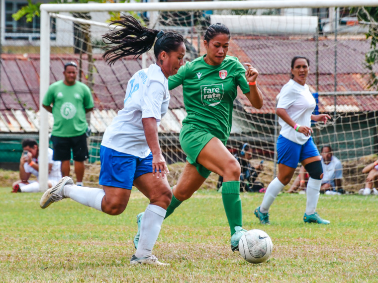 Le choc du jour entre l'AS Tamarii Tapuhute et l'AS Saint Etienne. Le choc du jour entre l'AS Tamarii Tapuhute et l'AS Saint Etienne.
