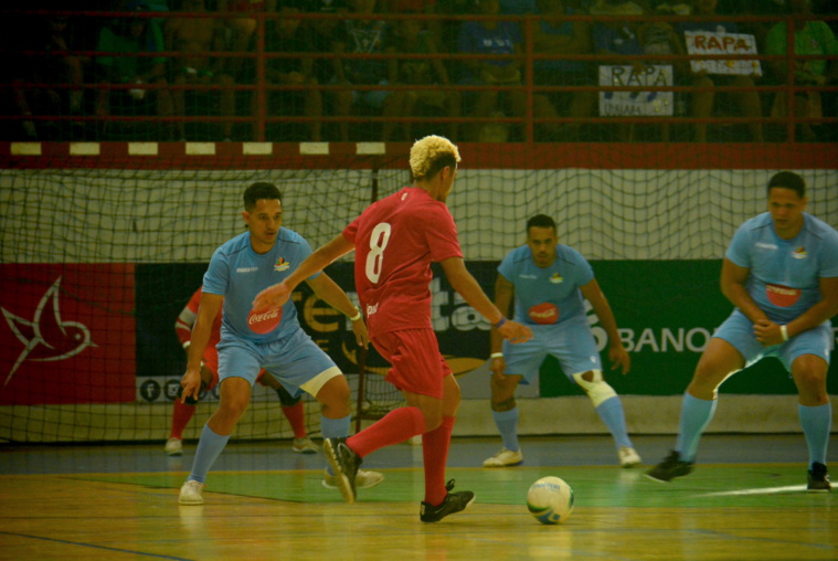 Les joueurs de la Mission ont été vaillants ce samedi en finale face aux assauts répétés de Rapa. Les joueurs de la Mission ont été vaillants ce samedi en finale face aux assauts répétés de Rapa.