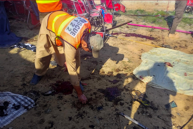 Crédit Pakistan's Emergency Rescue 1122 Service / AFP