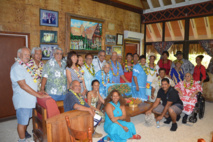 Un tableau du Flamboyant peint en 1994 remis à la Mairie de Faa'a Un tableau du Flamboyant peint en 1994 remis à la Mairie de Faa'a