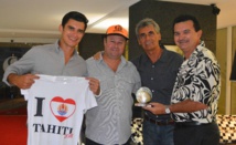 Le ministre de la Jeunesse et sports visite des équipements sportifs en Australie Le ministre de la Jeunesse et sports visite des équipements sportifs en Australie