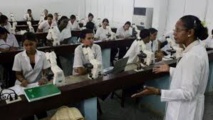 Médecins océaniens formés à Cuba : une solution inadaptée ?