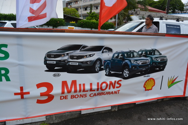 Béatrice a pu choisir entre l'une de ces 4 voitures, les trois autres restent à gagner, prochain tirage au sort le 13 avril!