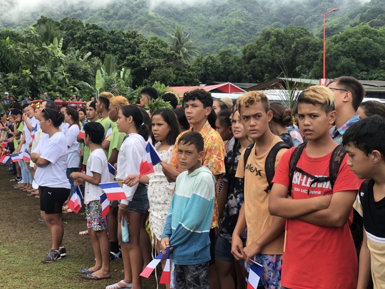 Nécessité d'une "réflexion collective" sur le statut des Marquises Nécessité d'une "réflexion collective" sur le statut des Marquises