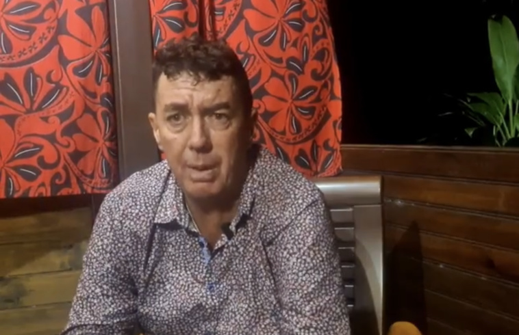 Hiro Kelley lors de son interview donnée à Tahiti Infos. Hiro Kelley lors de son interview donnée à Tahiti Infos.