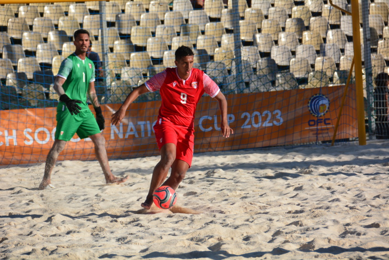 Avec six buts inscrits face aux Tonga, Heirauarii Salem a été élu homme du match. Son partenaire de Pirae Patrick Tepa s'est également offert un sextuplé face aux Tonga. Avec six buts inscrits face aux Tonga, Heirauarii Salem a été élu homme du match. Son partenaire de Pirae Patrick Tepa s'est également offert un sextuplé face aux Tonga.