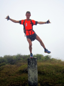 Alain Bohard râvi comme un oiseau dans le ciel polynésien.