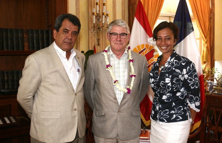 Le Président reçoit le nouveau vice-recteur Le Président reçoit le nouveau vice-recteur