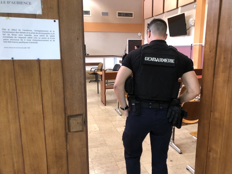 Jugé pour l'agression de ses parents Jugé pour l'agression de ses parents