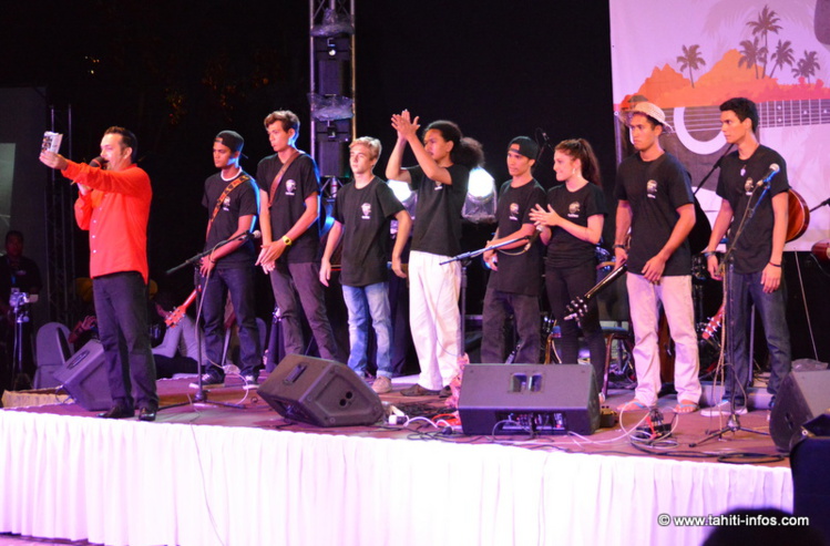 Les 6 talents du Guitare Club en compétition Les 6 talents du Guitare Club en compétition