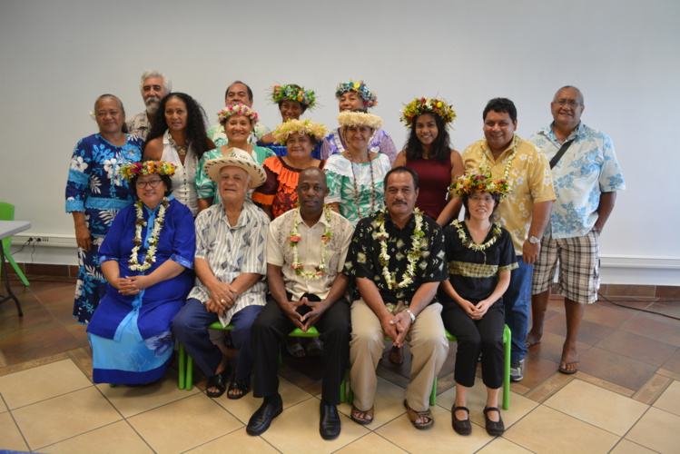 La photo de famille avec les représentants de la CWM et de l'Eglise Protestante Maohi. La photo de famille avec les représentants de la CWM et de l'Eglise Protestante Maohi.