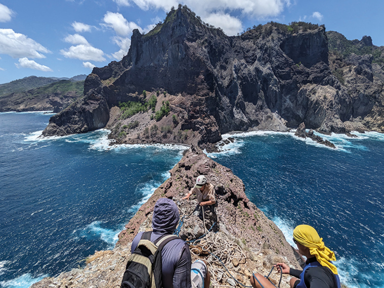 Todd et Donette Swain, entre escalade et partage à Ua Pou Todd et Donette Swain, entre escalade et partage à Ua Pou