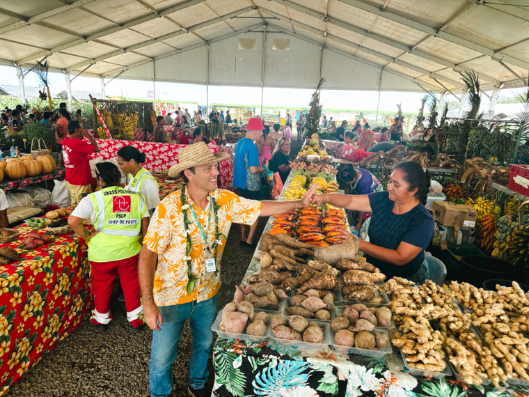 Fruits ou légumes, vous n'aurez que l'embarra du choix à la foire ! Fruits ou légumes, vous n'aurez que l'embarra du choix à la foire !