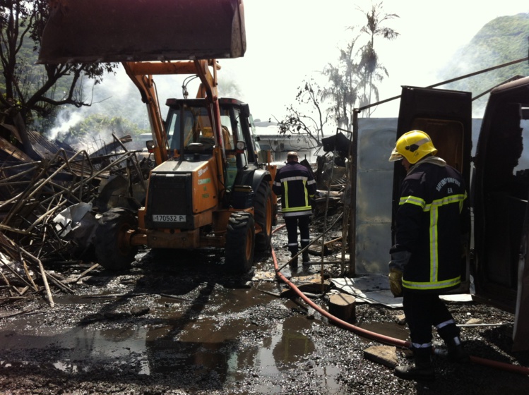 Un mort dans l'incendie de la roulotte de Paea (MàJ)