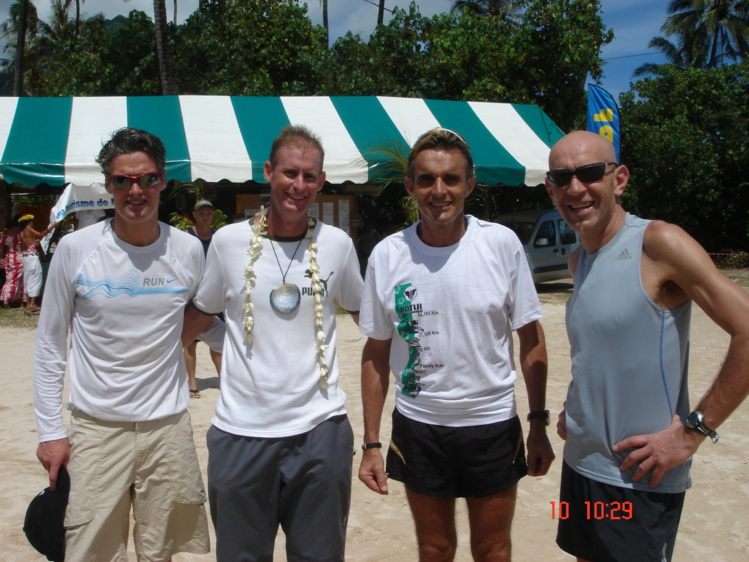 Philippe Mainal et Patrick Candé au milieu des deux meilleurs marathoniens français : Philippe Rémond et Dominique Chauvellier Philippe Mainal et Patrick Candé au milieu des deux meilleurs marathoniens français : Philippe Rémond et Dominique Chauvellier