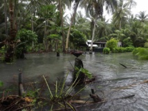 Cyclone PAM: des victimes au Vanuatu, la Calédonie sous la menace Cyclone PAM: des victimes au Vanuatu, la Calédonie sous la menace