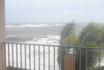 Un violent coup de vent provoque des dégâts à Tahiti et Moorea