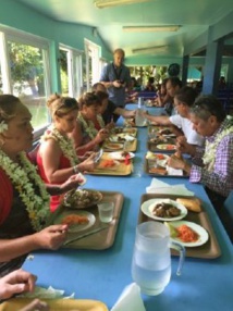 Les membres de la Commission de contrôle budgétaire et financier (CCBF) en visite à Moorea Les membres de la Commission de contrôle budgétaire et financier (CCBF) en visite à Moorea