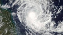 Le nord-est de l'Australie se prépare à affronter un cyclone