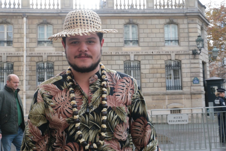 Douche froide constitutionnelle à Paris Douche froide constitutionnelle à Paris