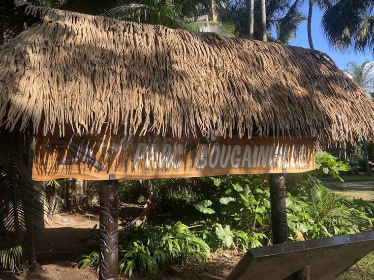 Une stèle pour les Polynésiens décorés de la Légion d'honneur au parc Bougainville Une stèle pour les Polynésiens décorés de la Légion d'honneur au parc Bougainville