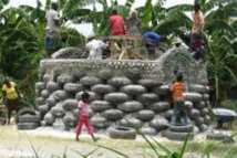Des "igloos" construits avec des pneus usagés en Colombie Des "igloos" construits avec des pneus usagés en Colombie