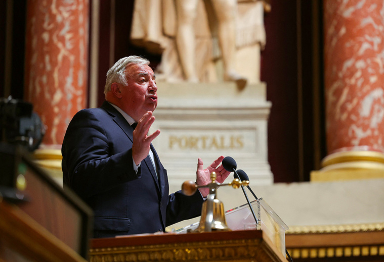 Face à la recrudescence des actes hostiles aux Juifs en France, le président du Sénat Gérard Larcher et la présidente de l'Assemblée nationale Yaël Braun-Pivet ont appelé "tous ceux qui se reconnaissent dans les valeurs de notre République" à participer dimanche à une "grande marche civique" contre l'antisémitisme. Crédit Thomas SAMSON / AFP