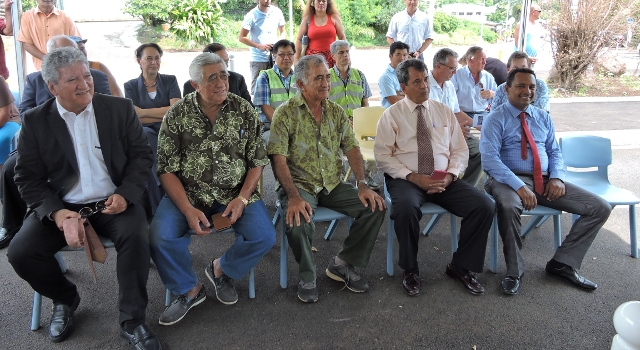 Une grande partie du gouvernement a fait le déplacement avec Edouard Fritch mercredi matin pour inaugurer les infrastructures routières situées entre la RDO et l’aéroport.