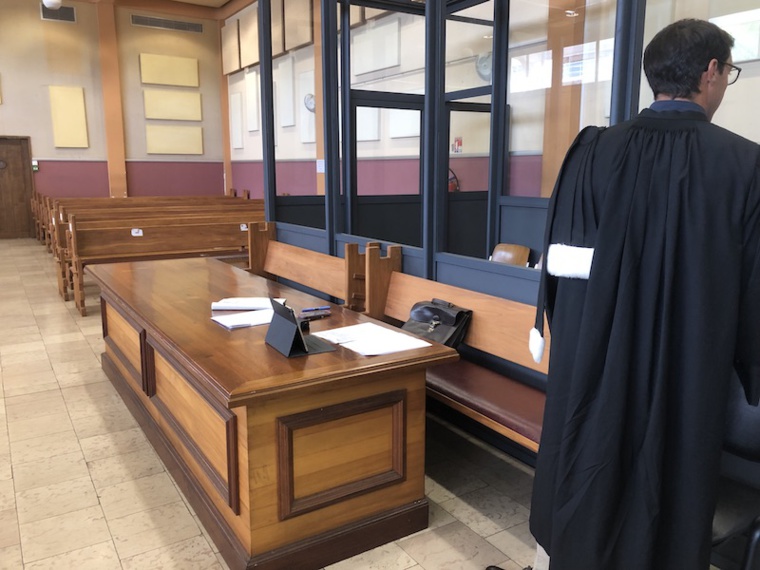 Aux assises, récit d'une nuit d'horreur Aux assises, récit d'une nuit d'horreur