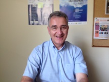 Conférence: "Enseigner, éduquer, apprendre en société hypermoderne : un triple défi à relever" Conférence: "Enseigner, éduquer, apprendre en société hypermoderne : un triple défi à relever"