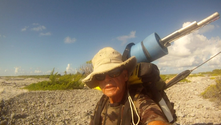 Tour de Rangiroa à pied : Francis Gazeau a dû abandonner Tour de Rangiroa à pied : Francis Gazeau a dû abandonner