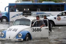 Trois morts après de fortes vagues en Amérique latine Trois morts après de fortes vagues en Amérique latine
