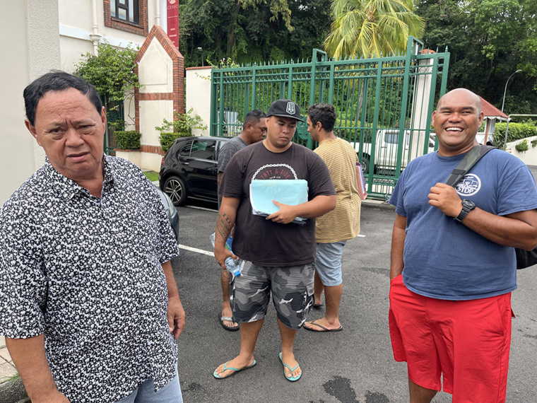 Négociations à petits pas dans la grève aux hydrocarbures Négociations à petits pas dans la grève aux hydrocarbures