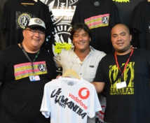 L'un des t-shirts collectors Vodafone / Manuia Tahiti