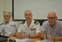 Le directeur de la sécurité publique François Perrault, le commandant Thierry Damerval de la gendarmerie et José Thorel le procureur de la République ont présenté ce jeudi l'opération "Déposez les armes" qui va durer jusqu'au 1er septembre 2015.