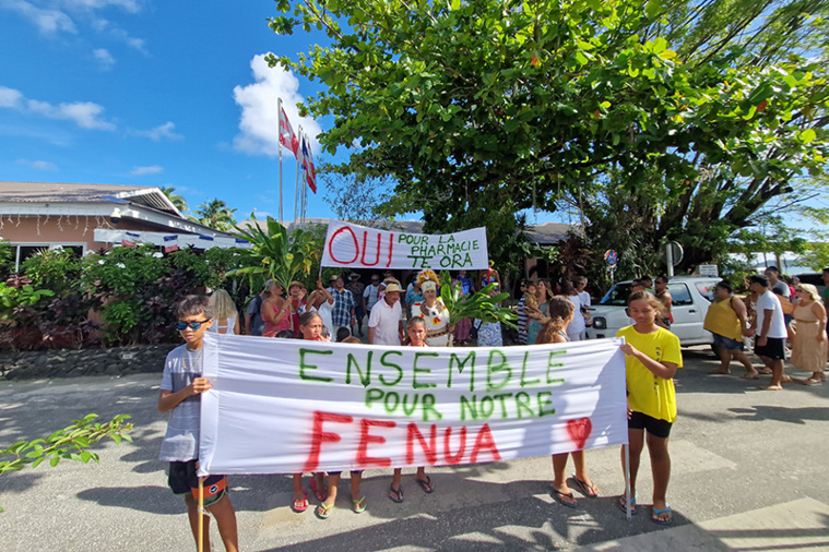 La population de Bora Bora se mobilise pour sa deuxième pharmacie La population de Bora Bora se mobilise pour sa deuxième pharmacie