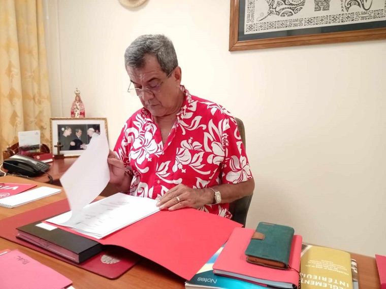 Édouard Fritch : “Aller chercher l’Azerbaïdjan, c’est scandaleux” Édouard Fritch : “Aller chercher l’Azerbaïdjan, c’est scandaleux”